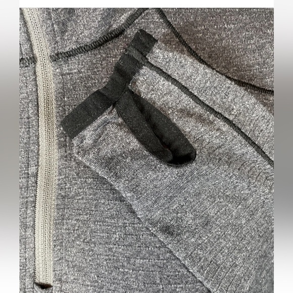 Kuhl Pullover Women’s Grey Mock Neck Long Sleeve 1/4 Zip Outdoors Size Small - Picture 4 of 7